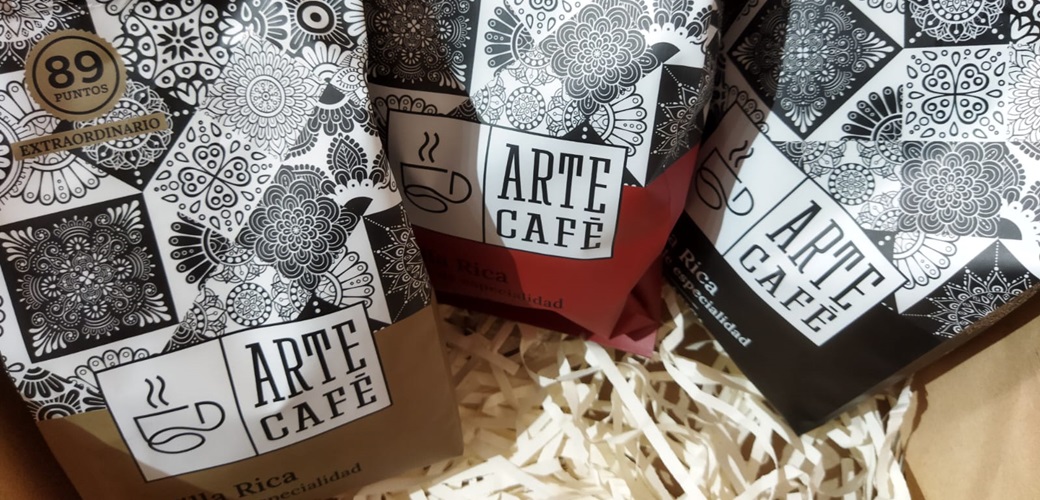 Kaffeepackungen von Arte Café aus Peru